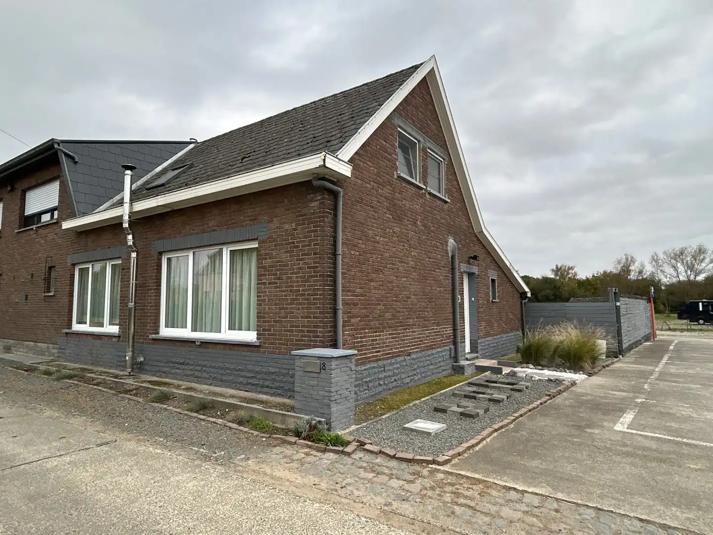 Hoofdfoto van de publicatie: Gerenoveerde woning op een toplocatie in Sint-Katelijne-Waver!