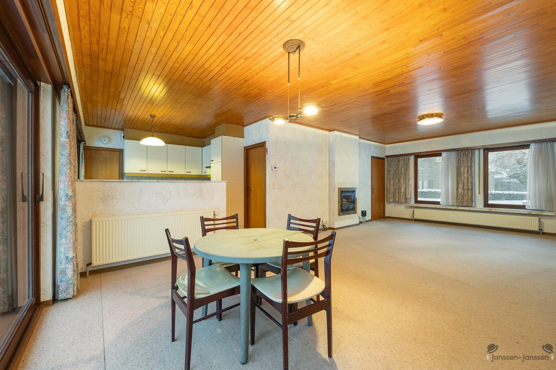 Vrijstaande villa met potentieel in gewilde wijk van Brasschaat foto 10