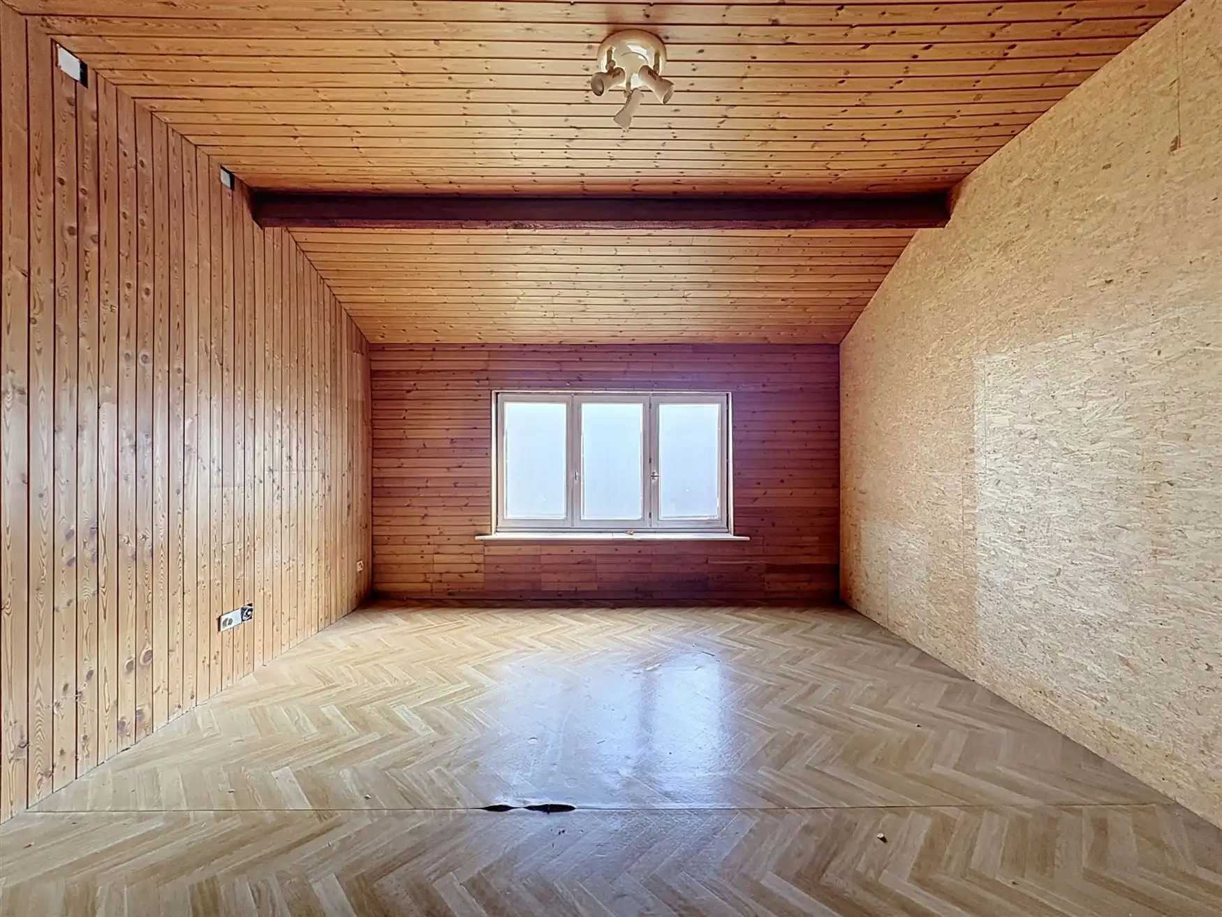 Renovatiewoning met ruime tuin nabij Muziekbos foto 17