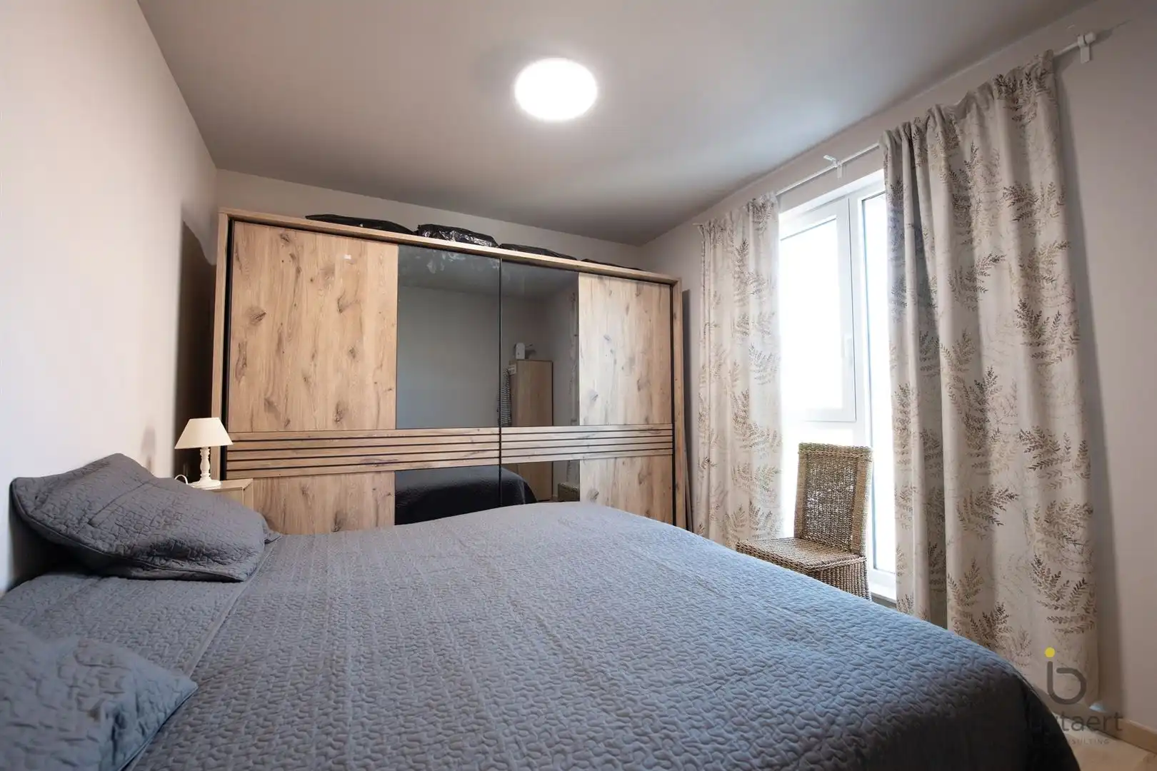 Recent 3 slaapkamer appartement met gezellig terras te Sint Antonius. foto 9