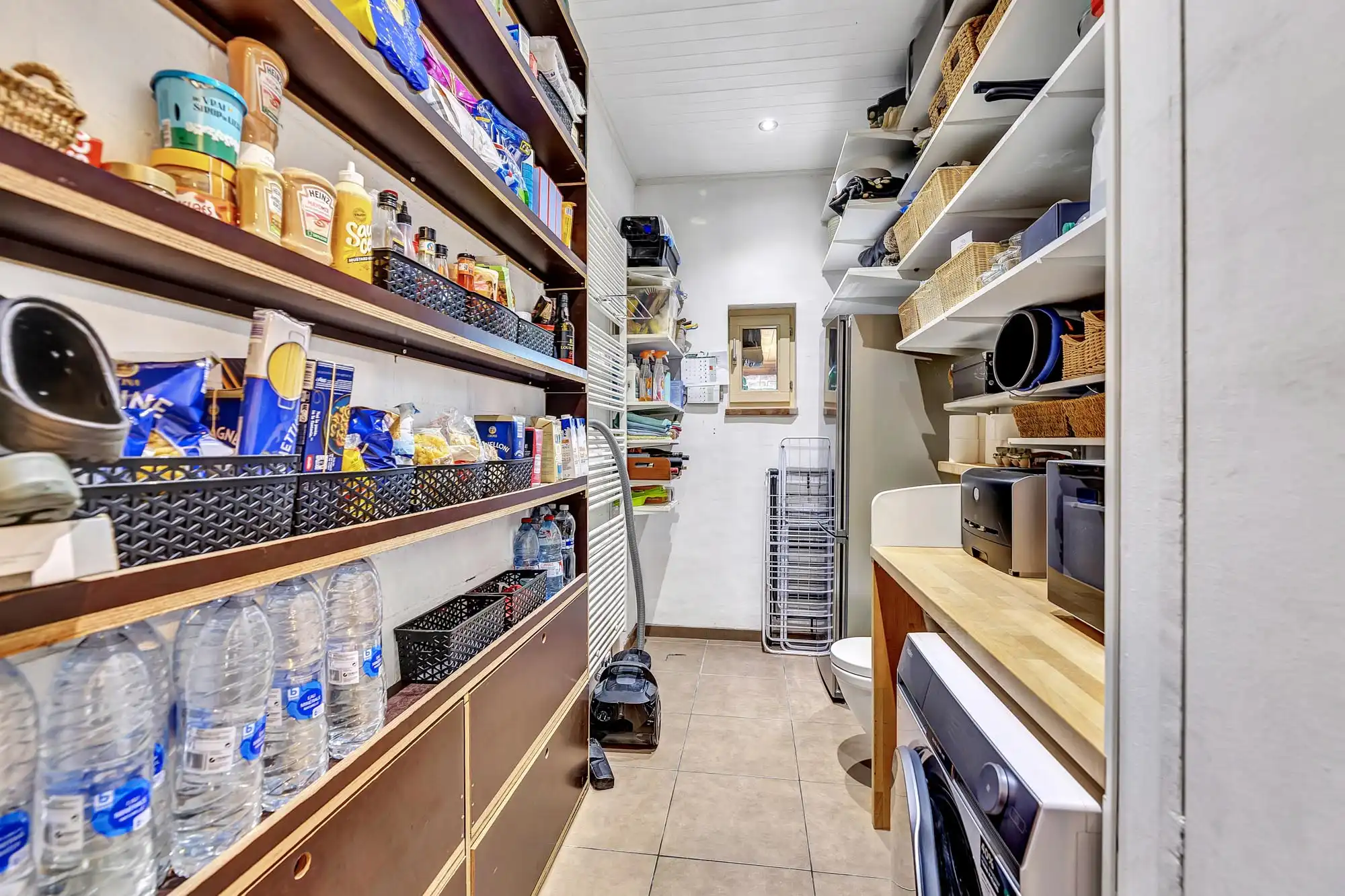 Instapklare woning met 3 slaapkamers, tuin en terras foto 9