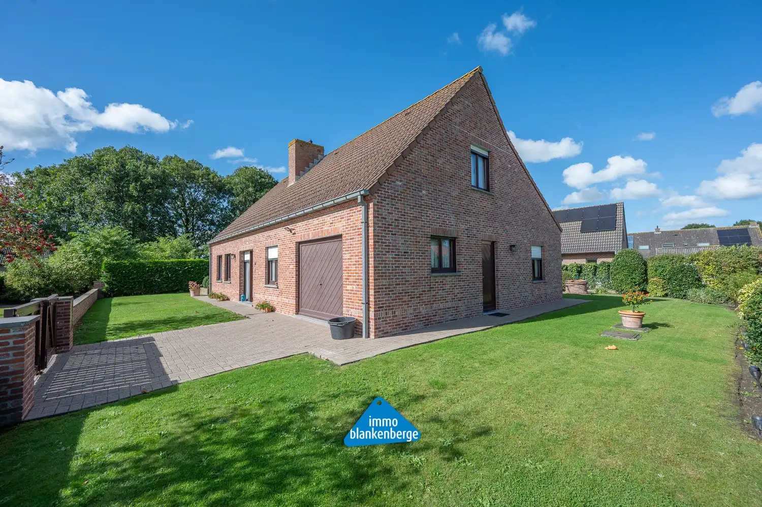 Gezellige Villa met Twee Slaapkamers en Grote Tuin foto 22