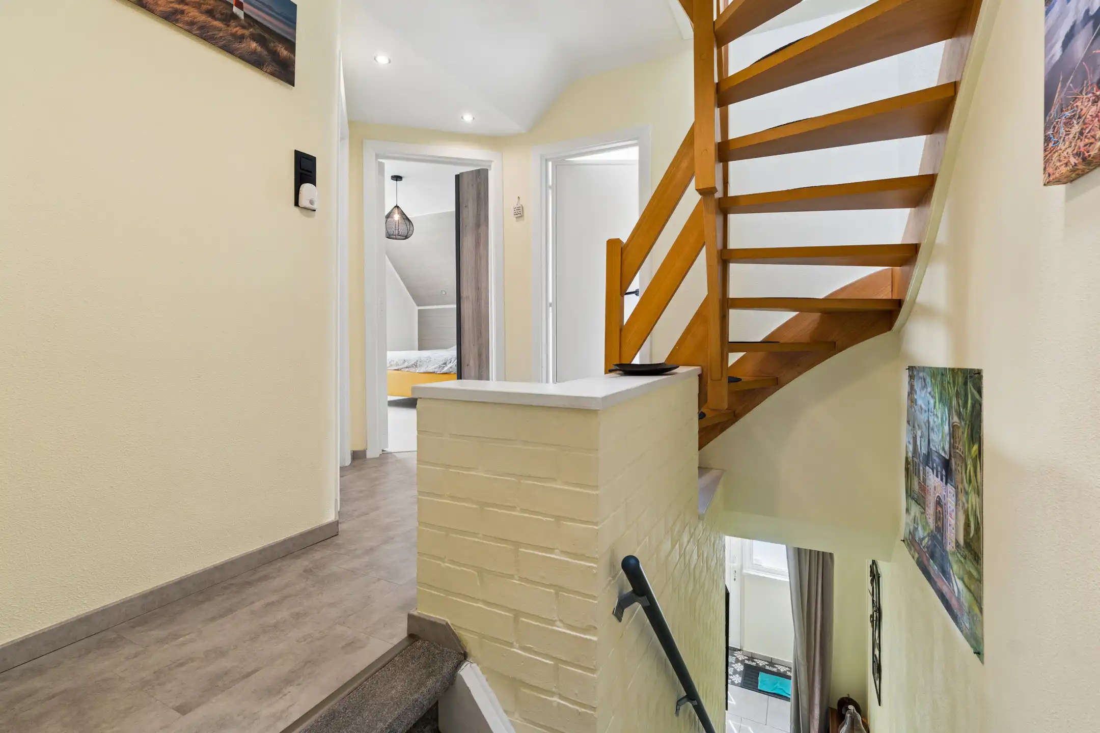 Instapklare gezinswoning met aparte woonruimte/zorgwoning foto 24