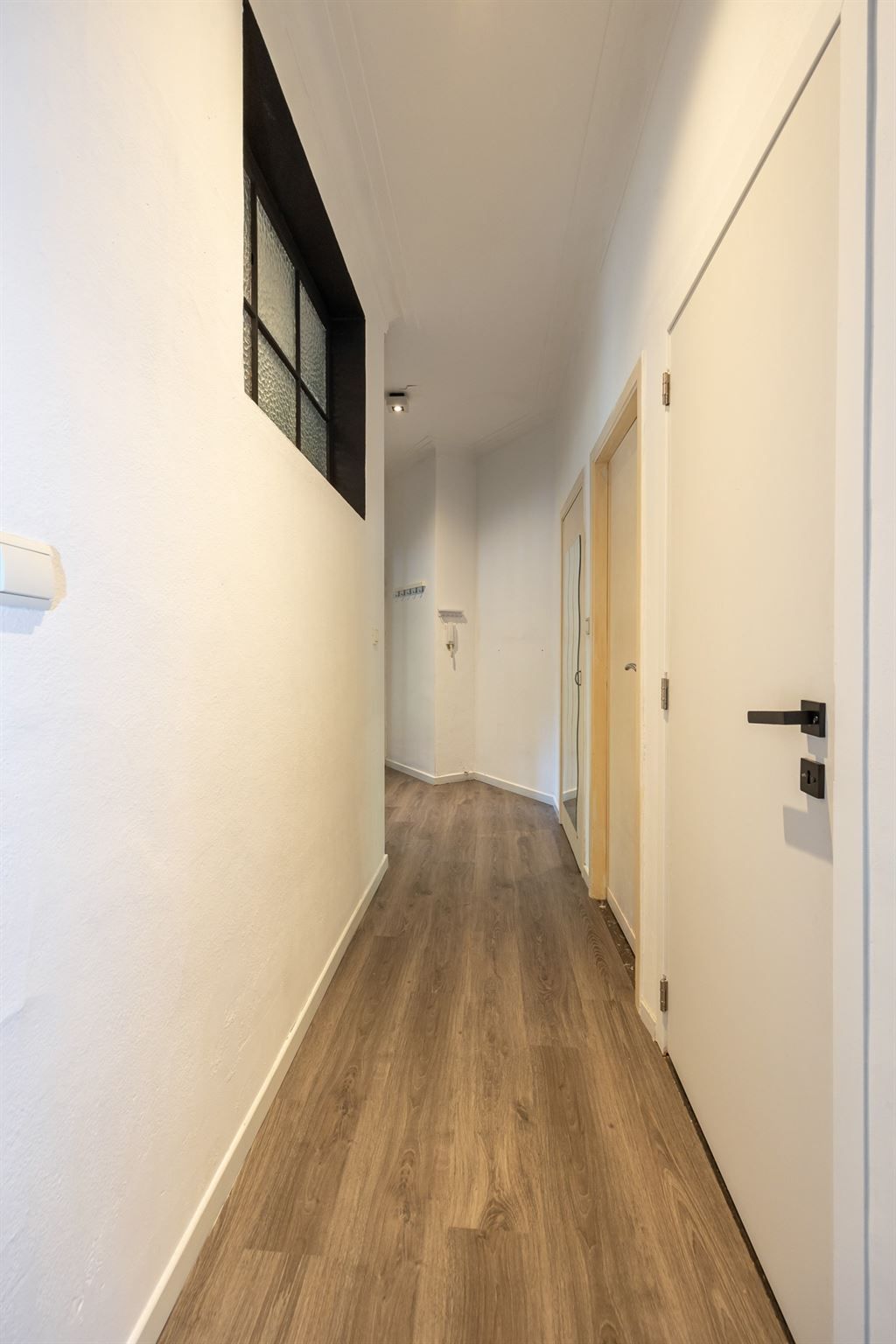 Instapklaar gelijkvloersappartement met stadskoer foto 14