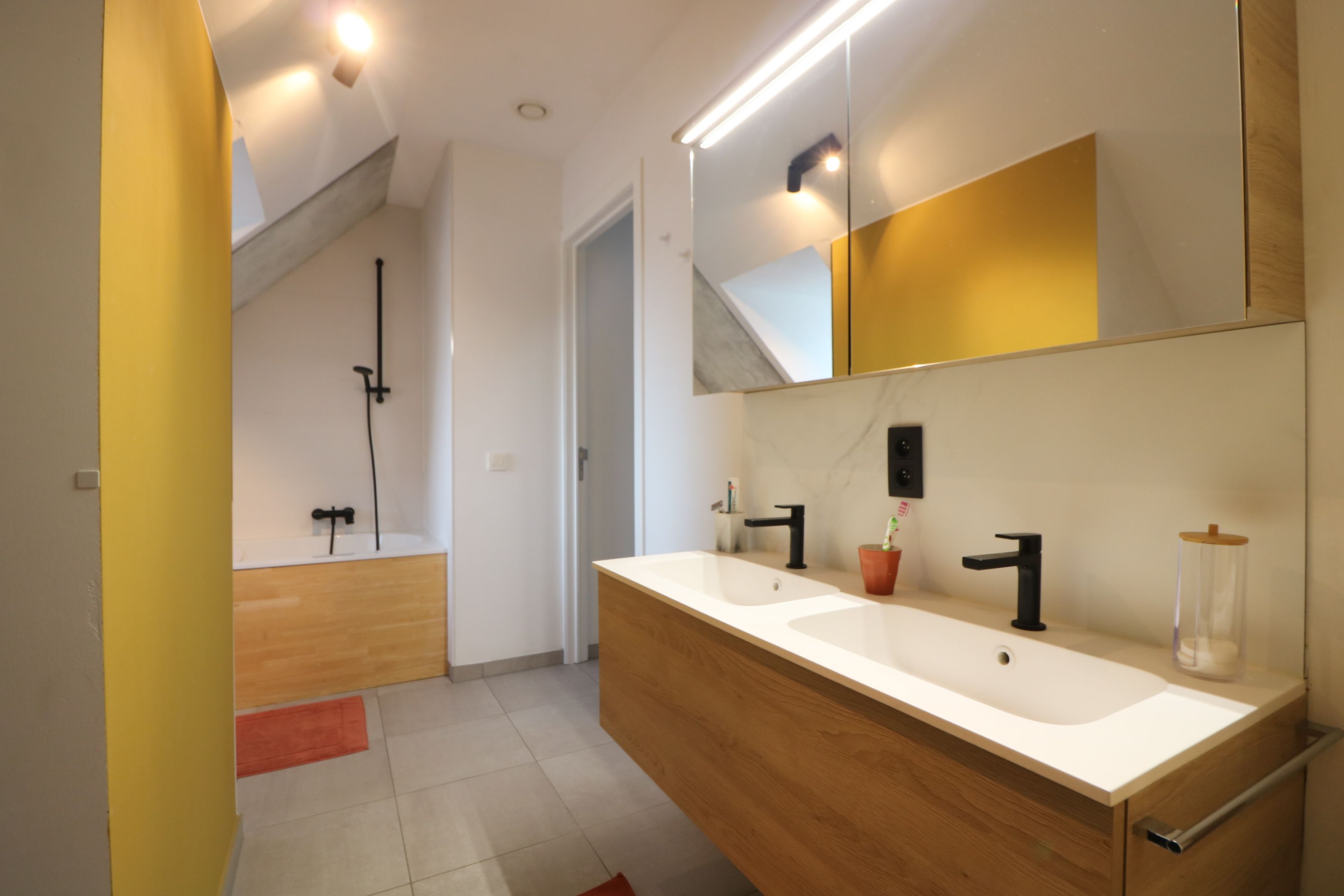 Recent duplexappartement met één slaapkamer foto 5