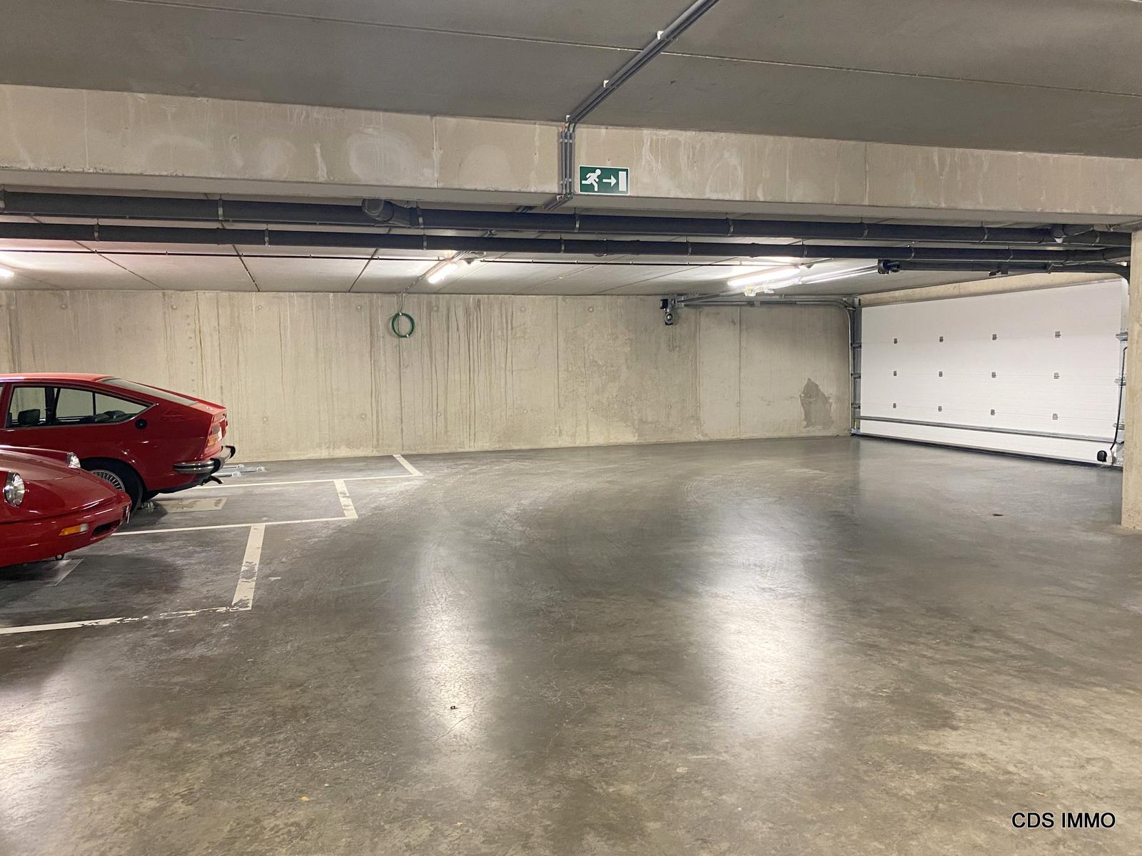 Ondergrondse autostaanplaats met parkeerbeugel foto 10