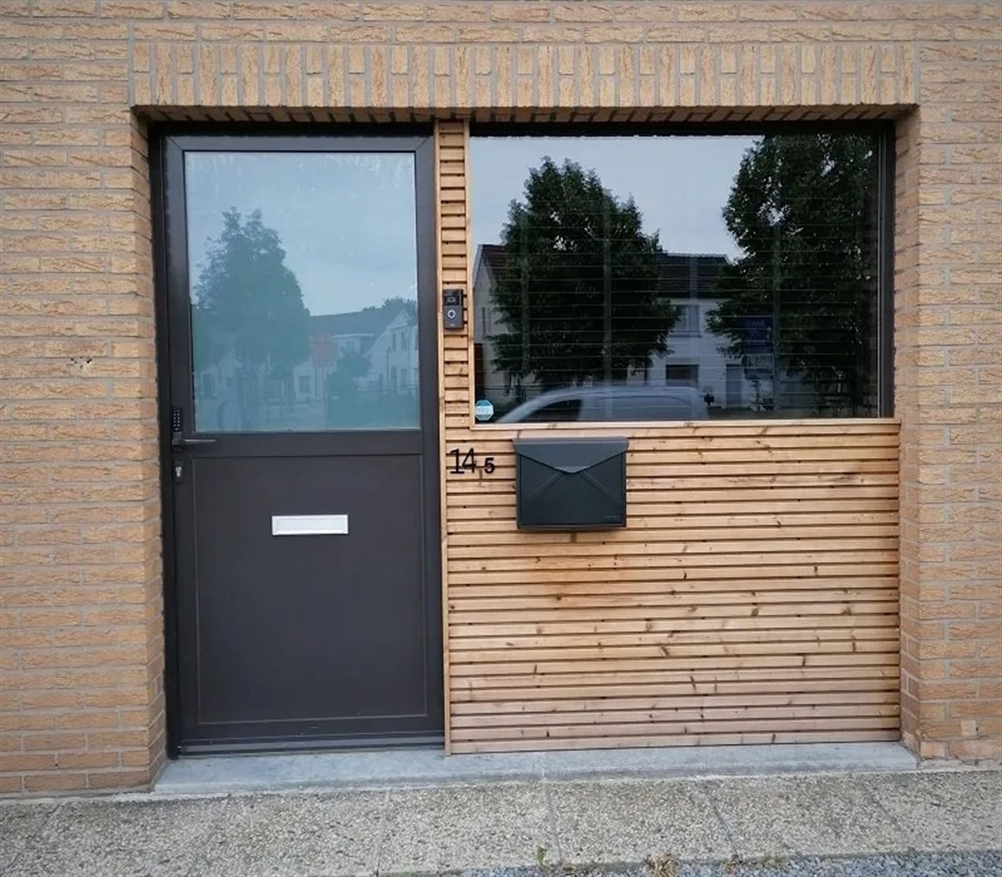 Gezellige gelijkvloerse studio met tuin foto 2
