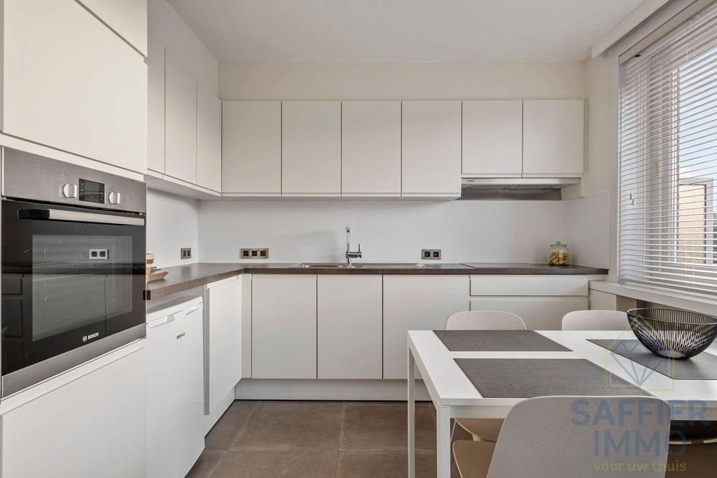 Instapklaar en volledig gerenoveerd appartement te koop in Roeselare foto 10
