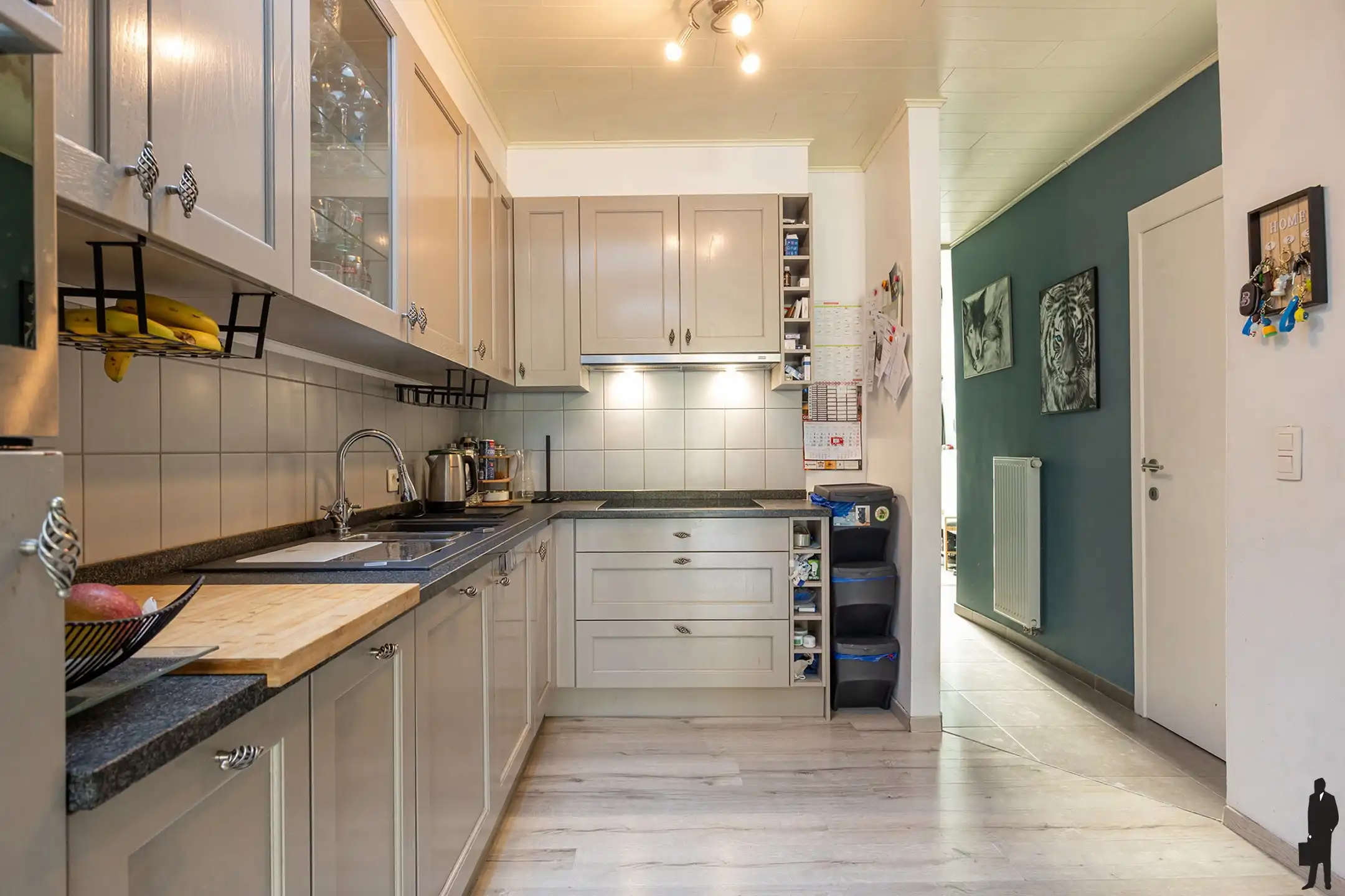 Instapklare woning met 3 slpk &  tuin met achteruitweg foto 3