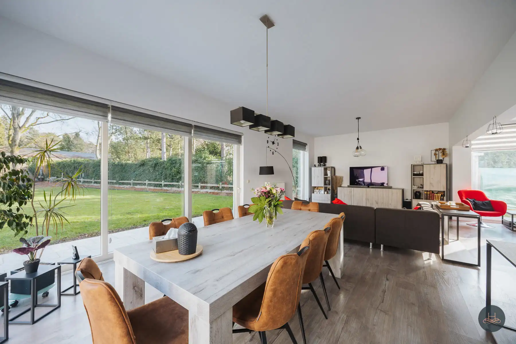 Ruime, veelzijdige en energiezuinige woning met enorme tuin  foto 15