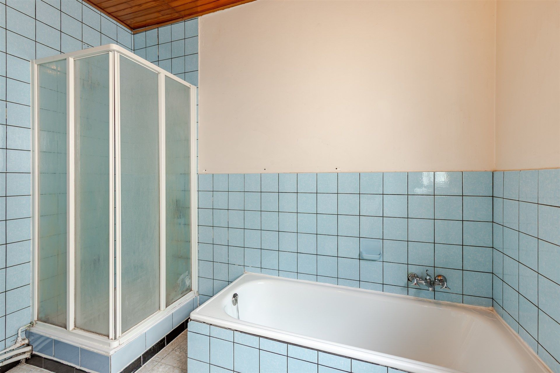 Op te frissen woning met 4 slks en tuin foto 10