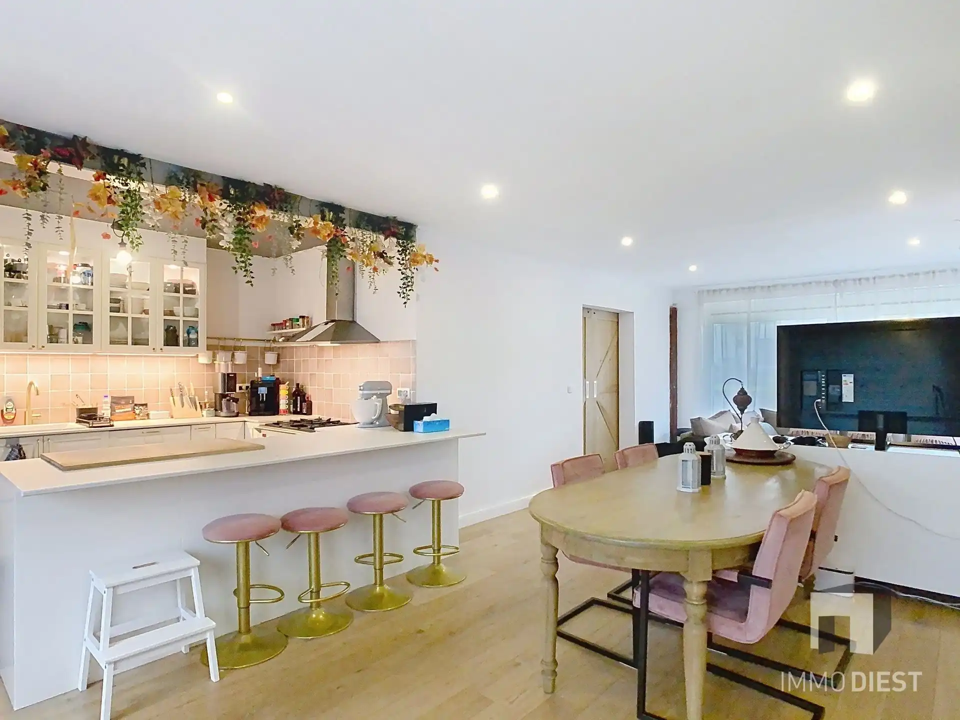 Gelijkvloerse gerenoveerde woning -  EPC C foto 10