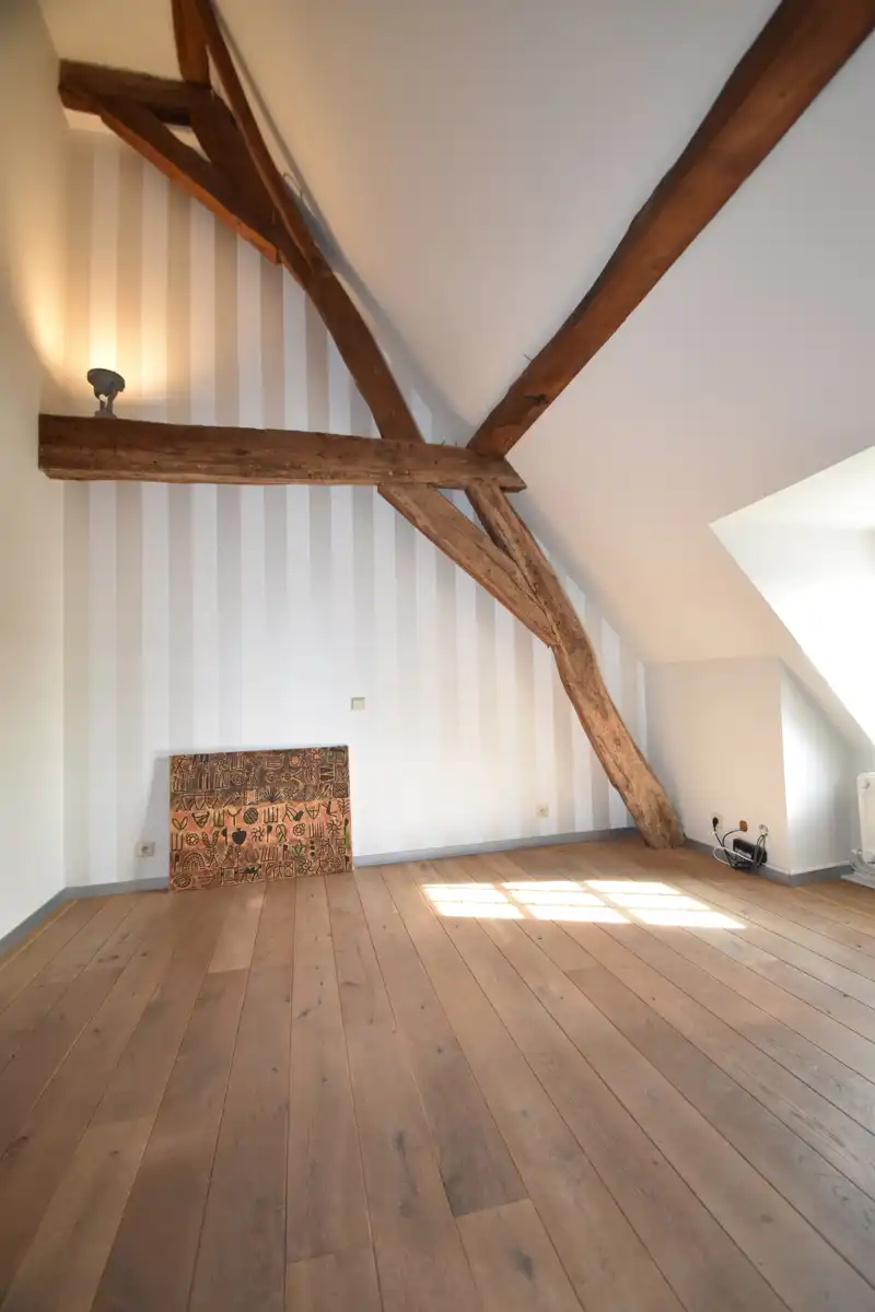 Ruime hoeve(260m²)met unieke historische sfeer&hoge plafonds foto 22