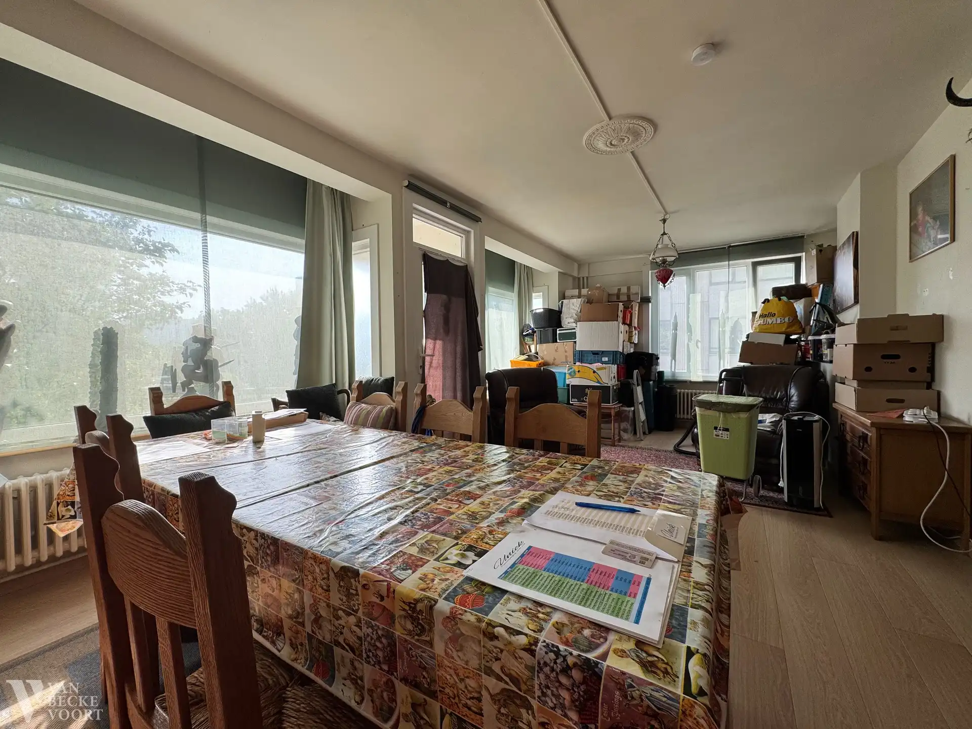Lichtrijk appartement met uitzicht op het groen & nabij centrum foto 5