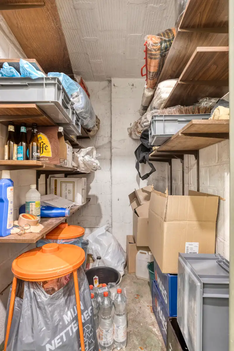 Instapklaar appartement met grote garage !! foto 15