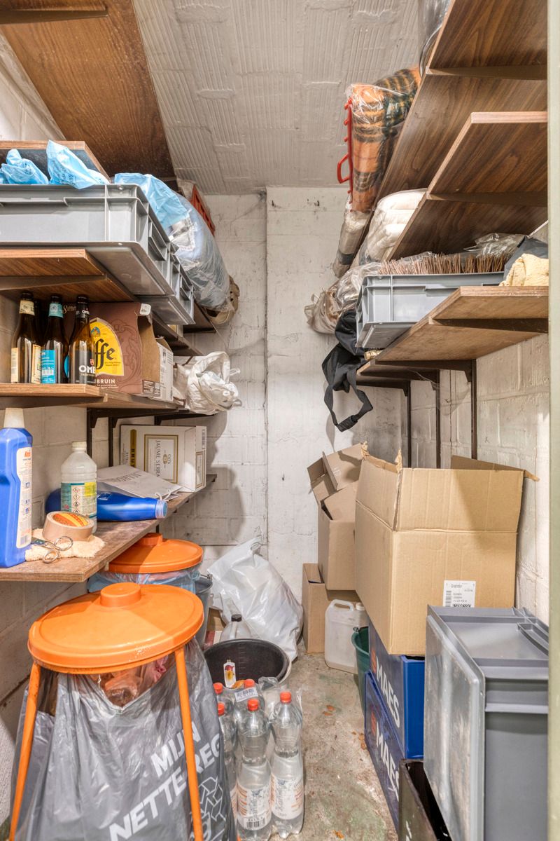 Instapklaar appartement met grote garage !! foto 15