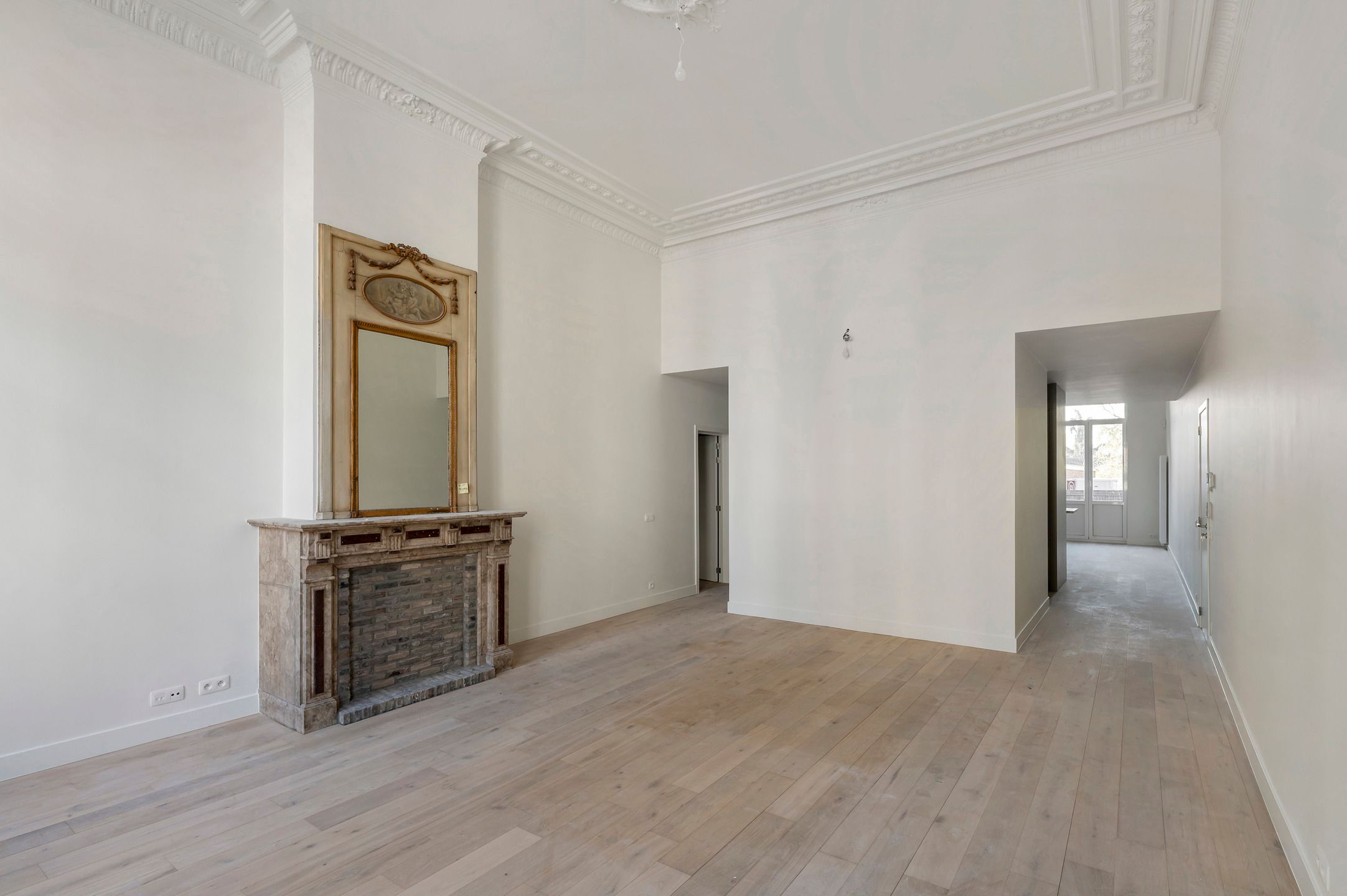 Appartement van 169m² in hart van de Turnhoutse winkelstraat foto 5