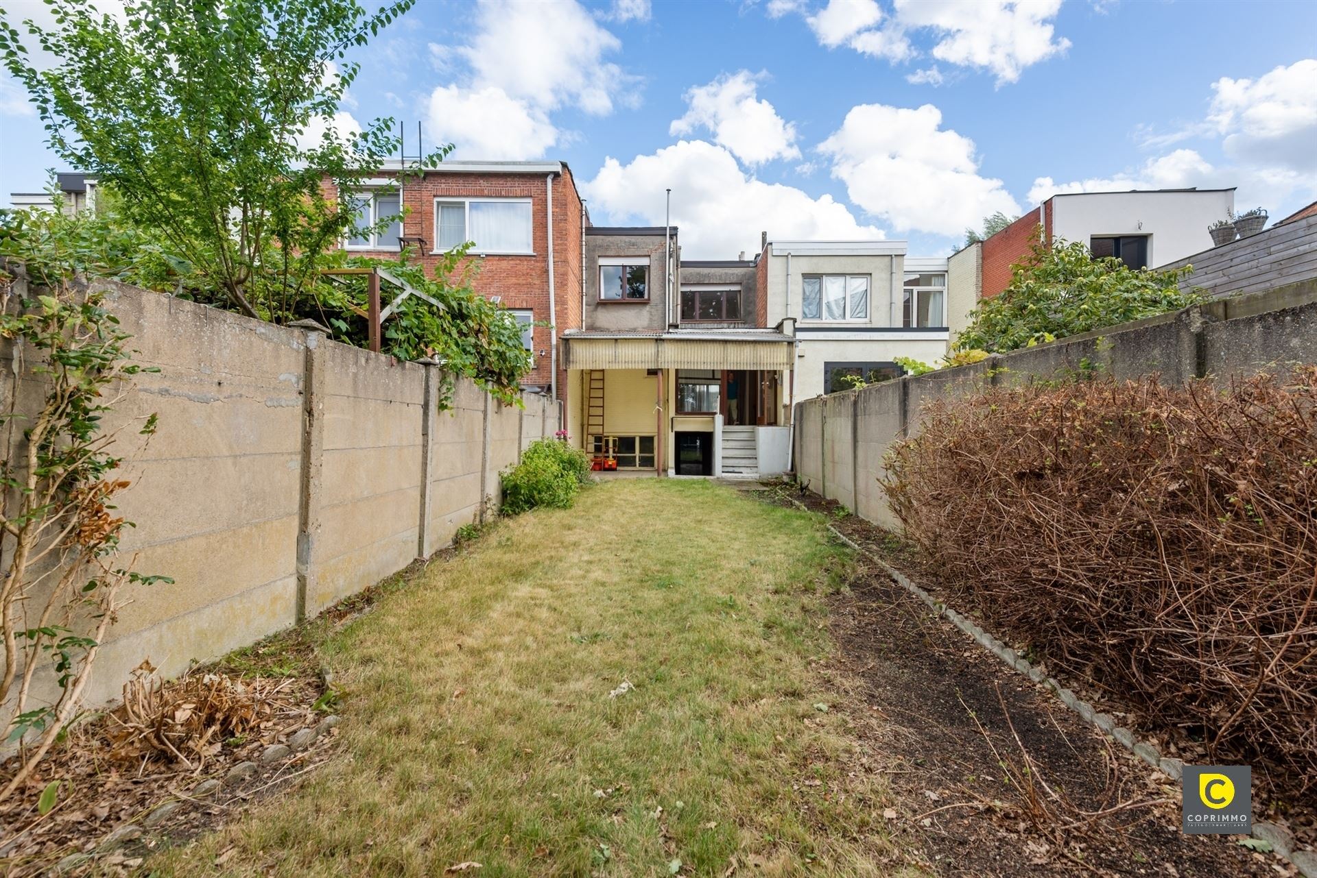 Te renoveren 4 slpks woning met tuin! foto 9