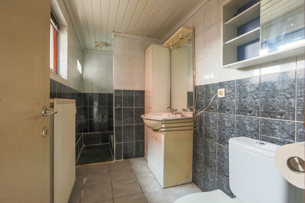 Halfopen woning met terras foto 8