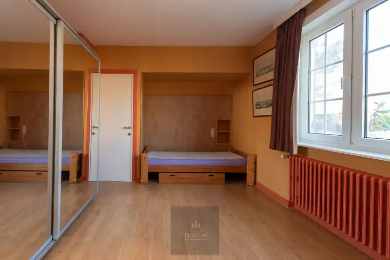 Grote villa op 1533m² gelegen centraal in de Simli-wijk te Nieuwpoort-Bad. foto 29