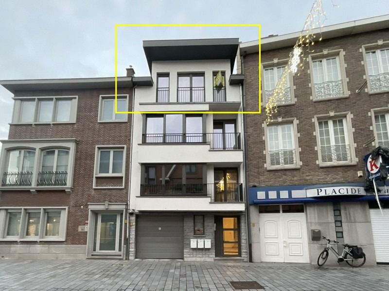 Gunstig gelegen appartement met twee slaapkamers, terras, tuin en autostaanplaats foto 1