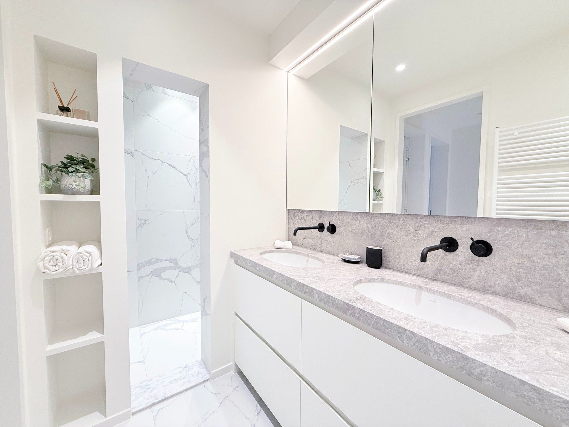 Gerenoveerd appartement met zijdelings zeezicht in Knokke-Het Zoute foto 5