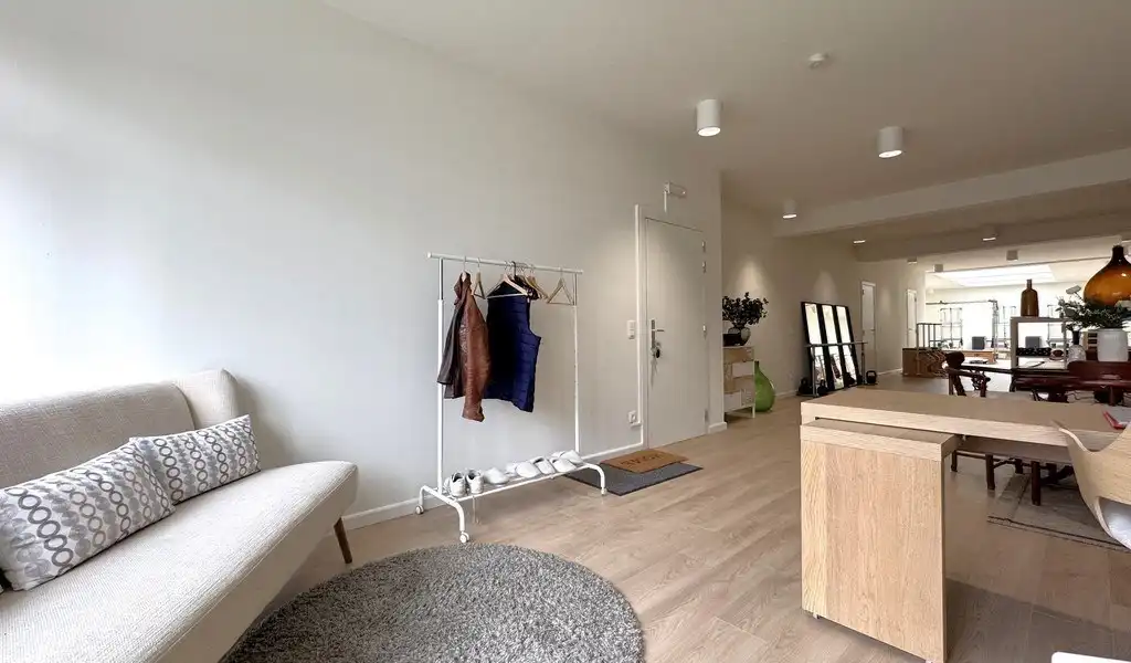 Gelijkvloers kantoor te huur nabij het centraal station Antwerpen foto 11