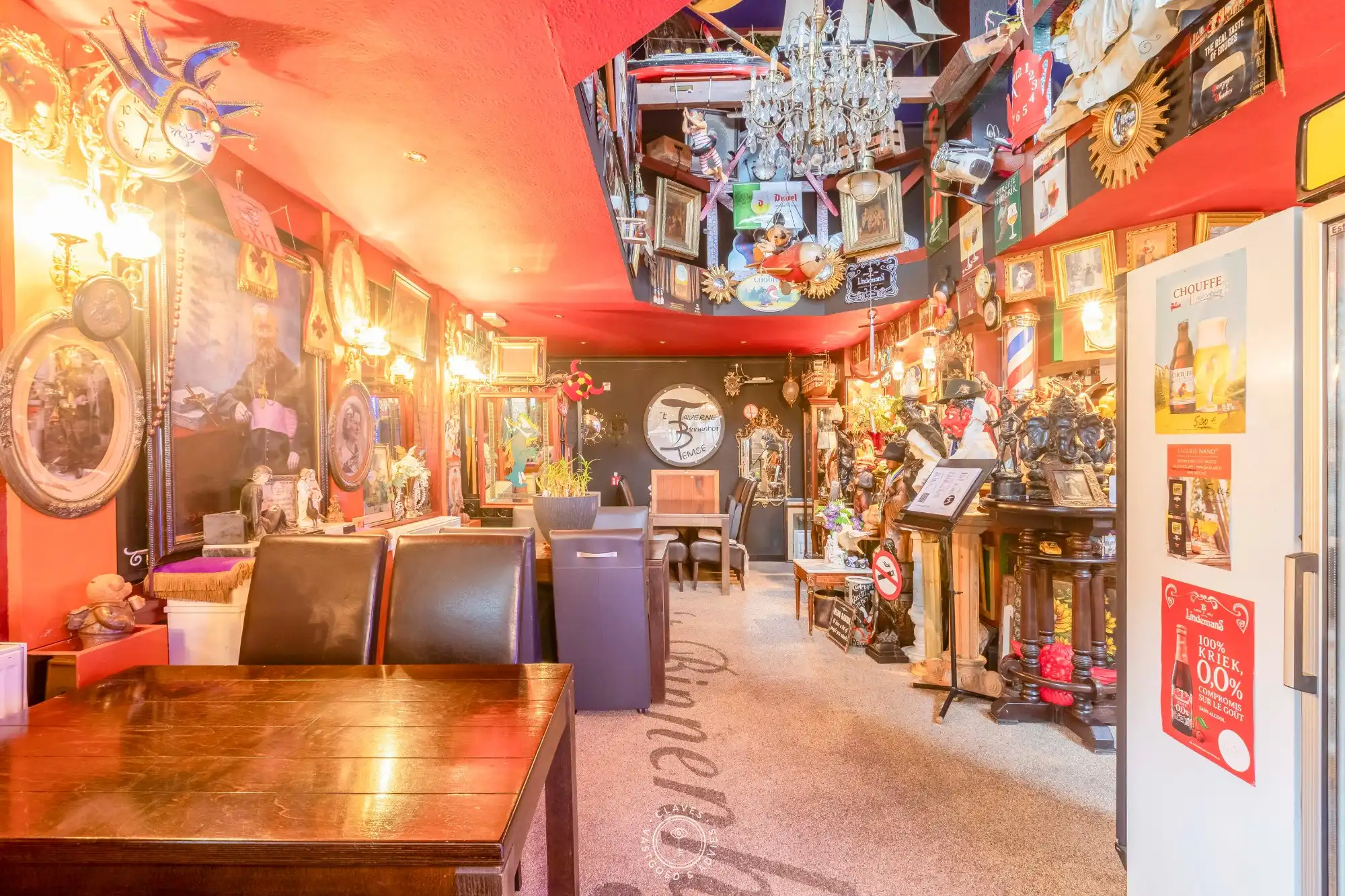 Handelspand met zeer ruim terras in 't Binnenhof foto 4