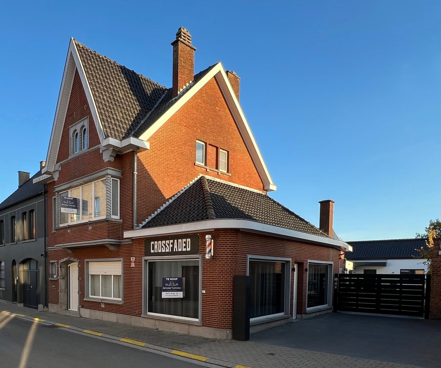 Zéér ruime gerenoveerde woning met 5 grote slaapkamers. foto 30