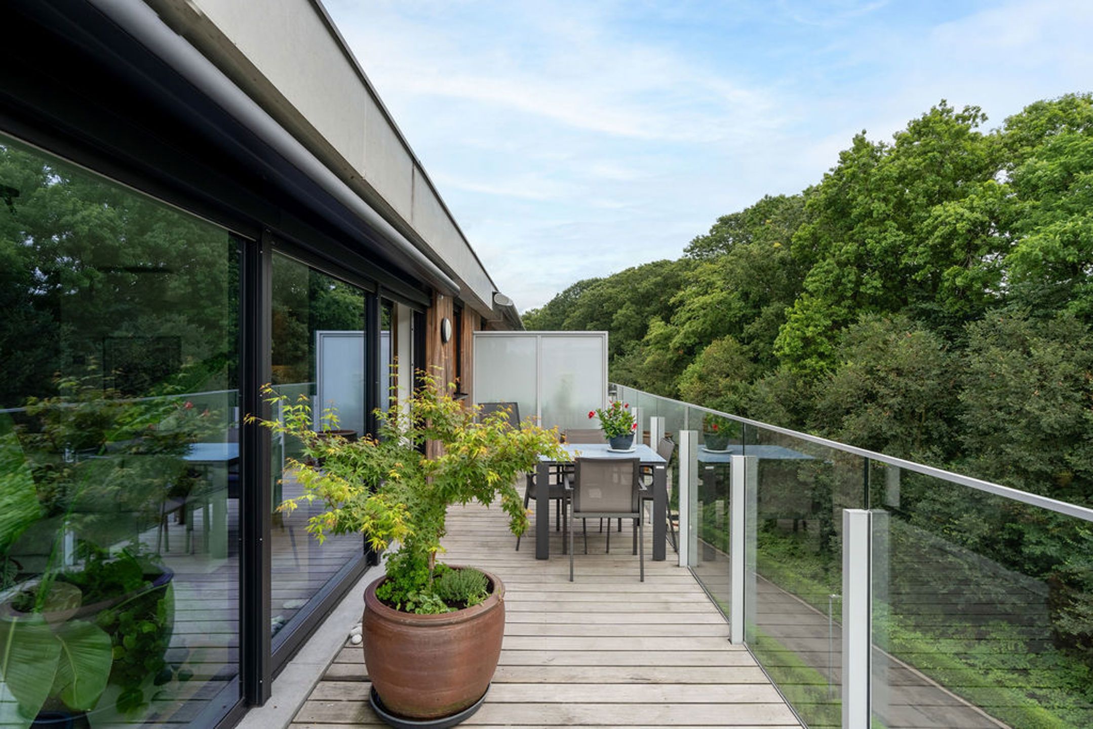 Energiezuinig luxe app met ruim terras en autostaanplaats. foto 12