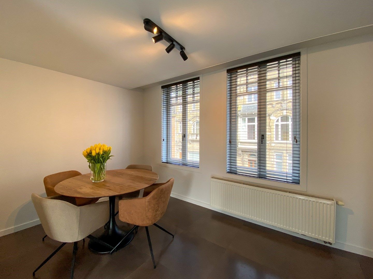 Prachtig appartement met 2 slaapkamers en ruim terras. foto 7