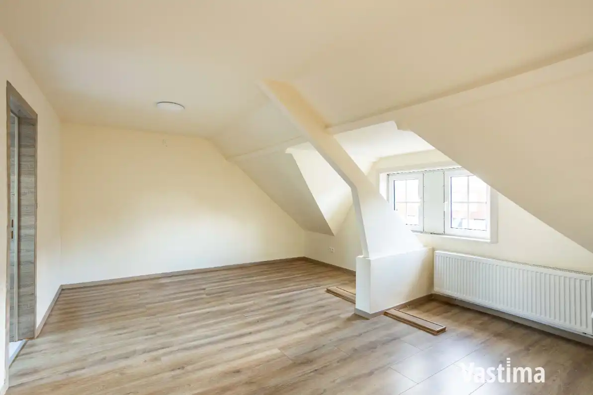 Instapklare stadswoning met 3 slaapkamers, 2 badkamers en tuin foto 15