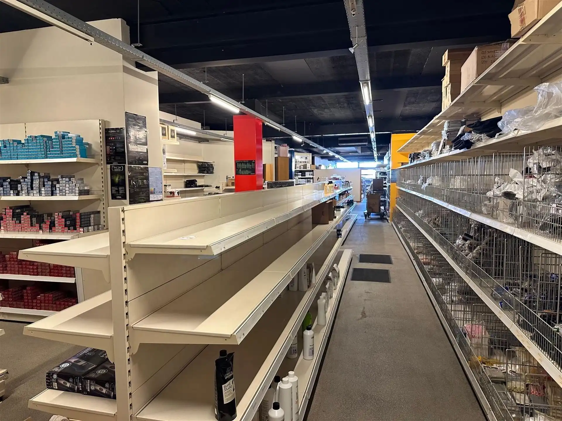 Commercieel gebouw foto 4