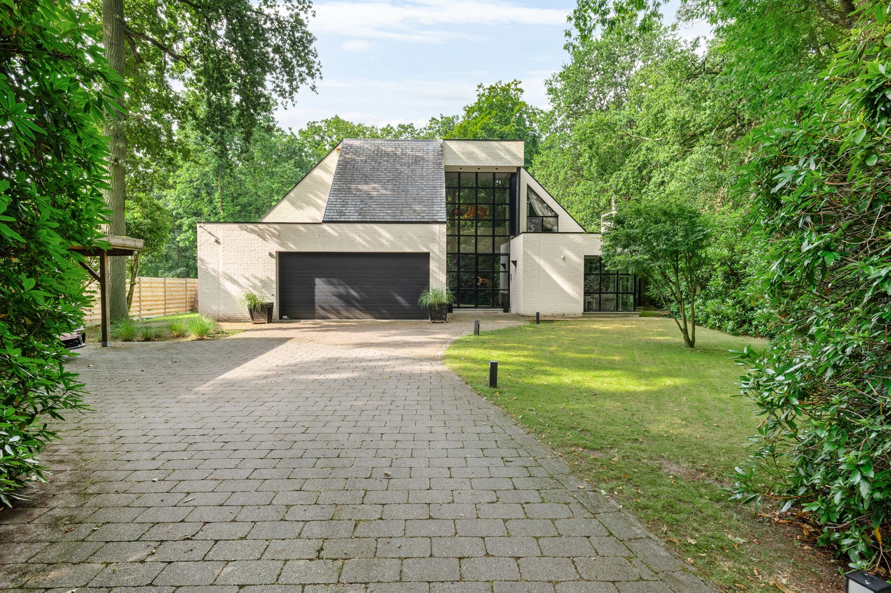 Moderne villa vlakbij het park van Halle Zoersel op 2.933m². foto 30