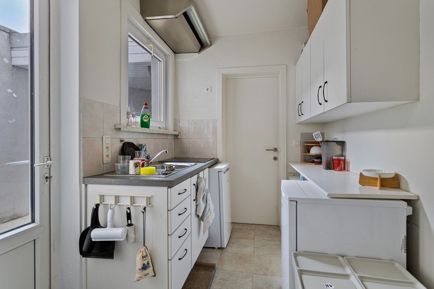 Appartementsgebouw met 1 commerciële ruimte, 4 één slaapkamer appartementen en 3 studio's op wandelafstand van Sint-Pietersstation foto 22