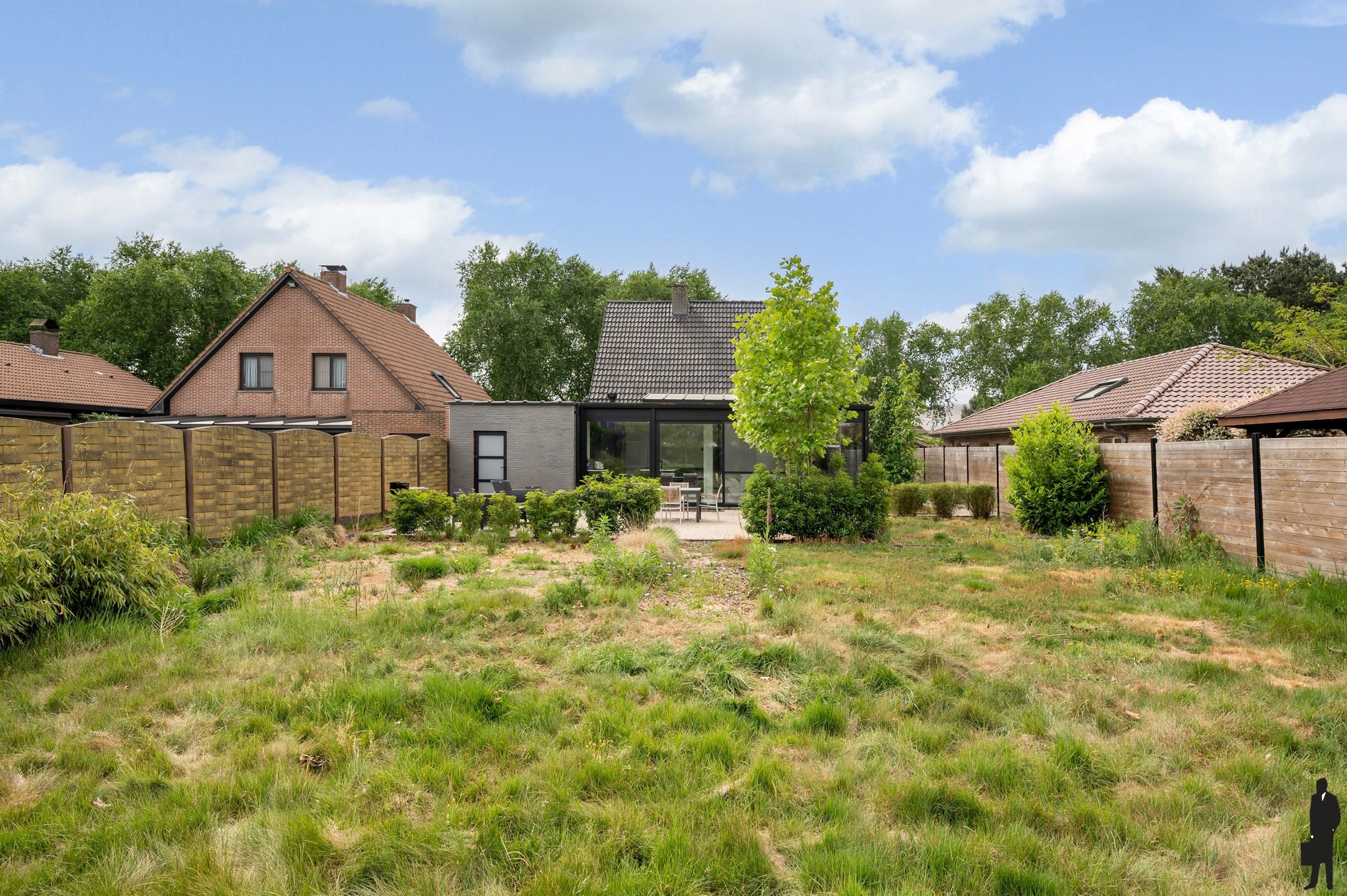 Instapklare woning in doodlopende straat! foto 23