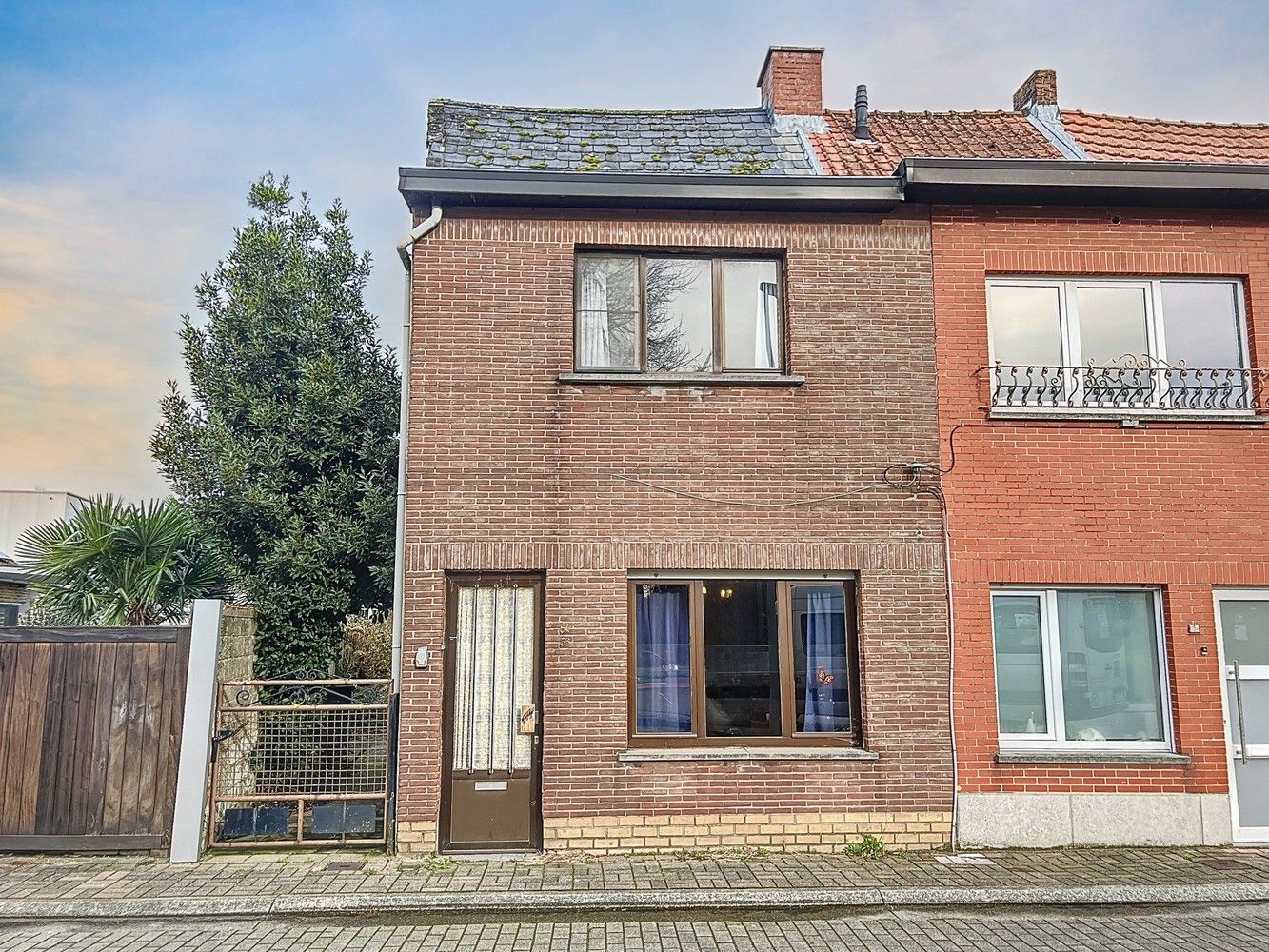 Te renoveren woning te koop in Wetteren foto 1