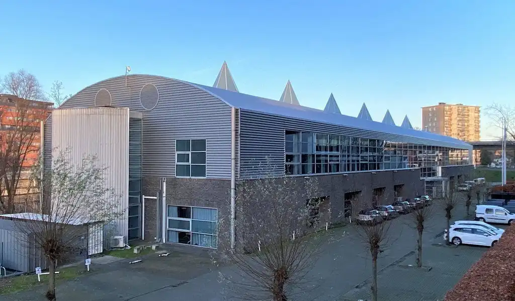 Vernieuwde kantoren te huur in Crepain gebouw aan Zuiderpoort in Gent foto 13