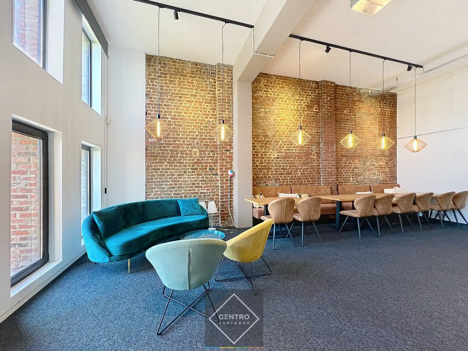 Instapklare, recent GERENOVEERDE, PRAKTIJKRUIMTE op het gelijkvloers (725m²) in het handelscentrum "Pottelberg" te Kortrijk ! foto 23