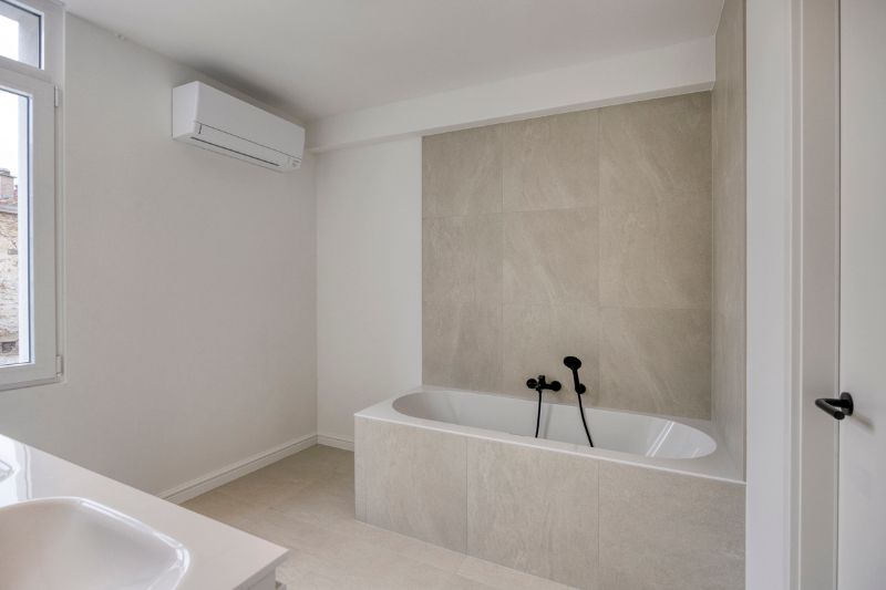 Herenhuis, 305 m2 bewoonb, met tuin en 50 meter van de schelde! foto 9