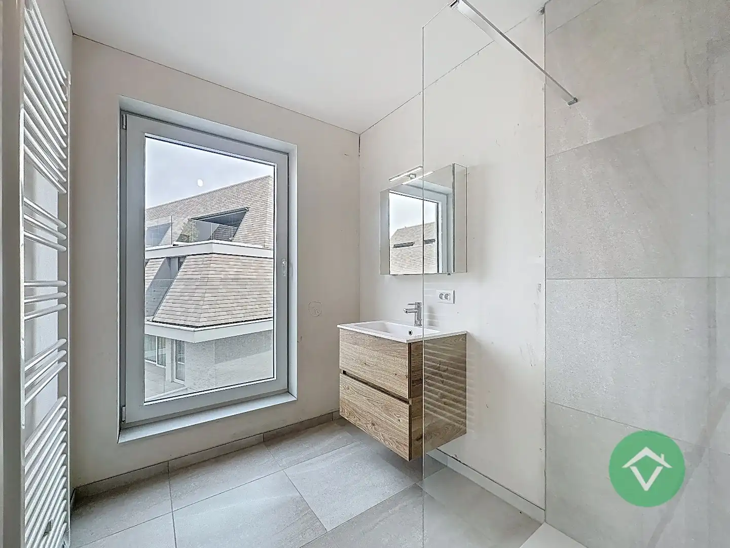 Topper aan de kust: duplex appartement met doorlopend zonneterras foto 13