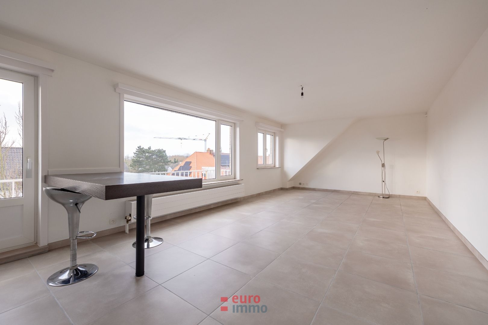 2 Gerenoveerde appartementen op centrale locatie in Nieuwpoort! foto {{pictureIndex}}