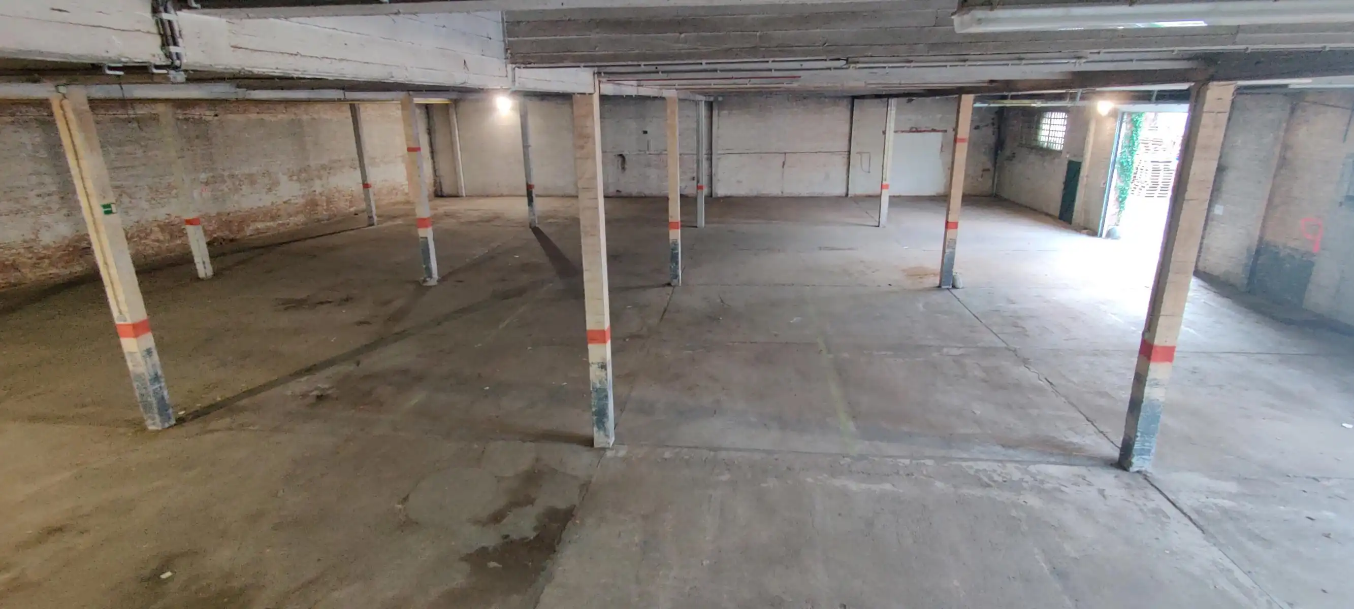 Charmant atelier met opslagruimte op een unieke locatie foto 2