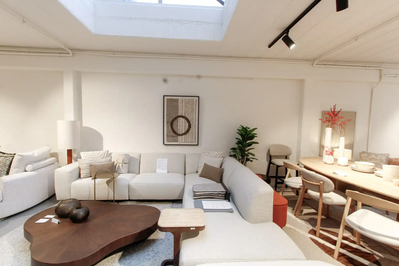 Verhuurd handelspand te koop Lippenslaan 253  foto 3