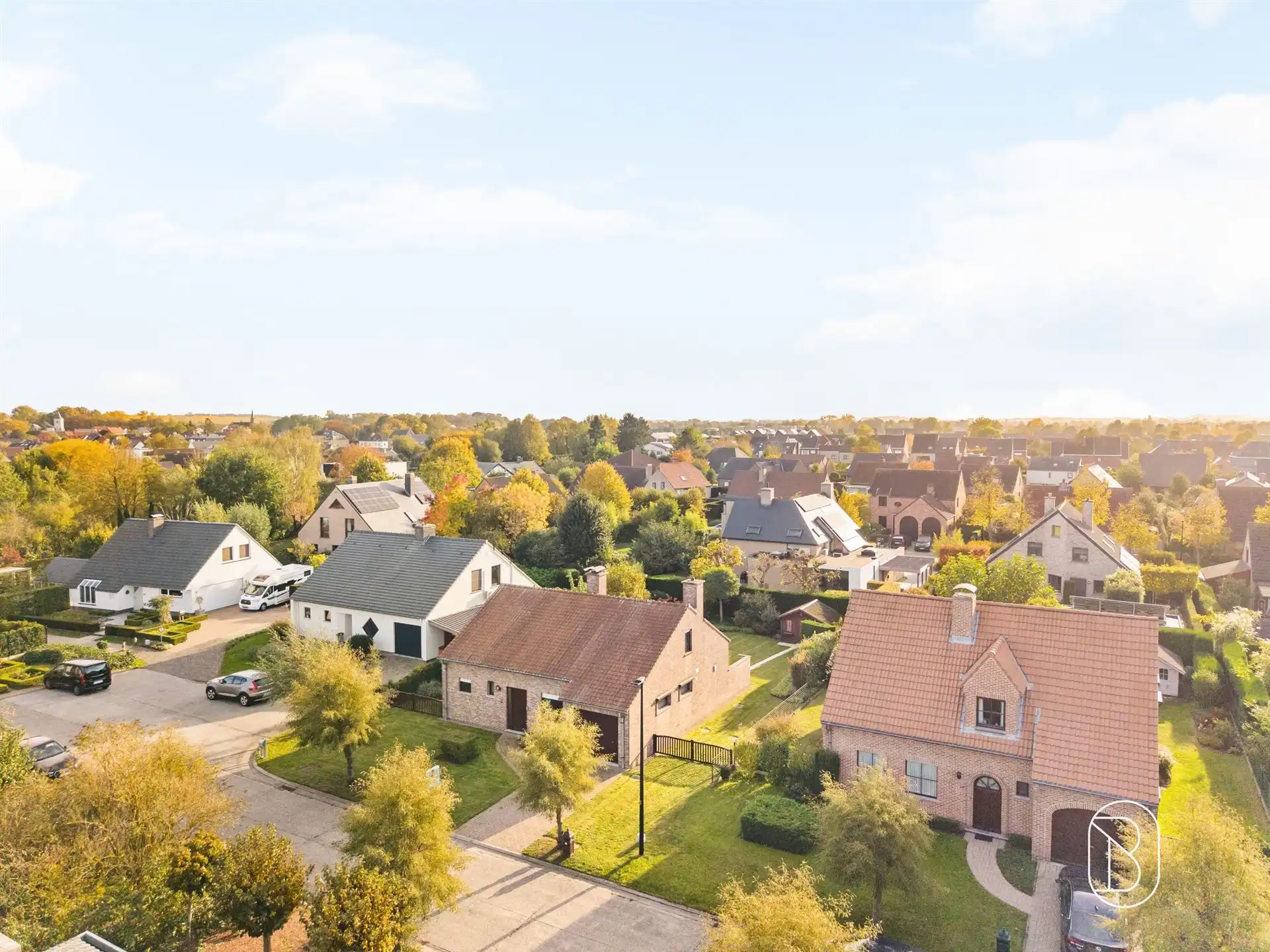 Rustig gelegen bungalow met ruime tuin foto 2