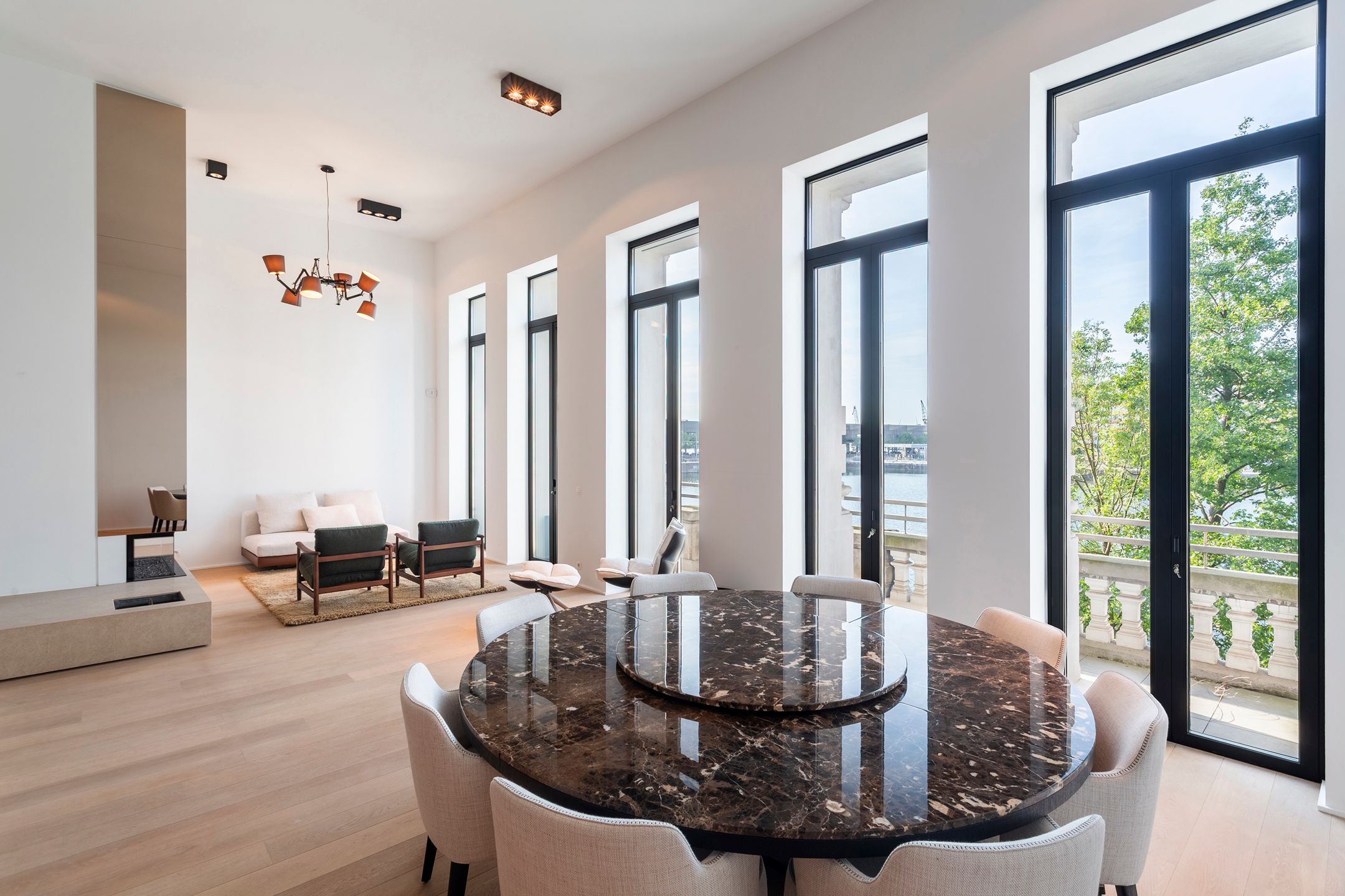 subliem appartement ca 201 m² met zicht op het Mas foto 17