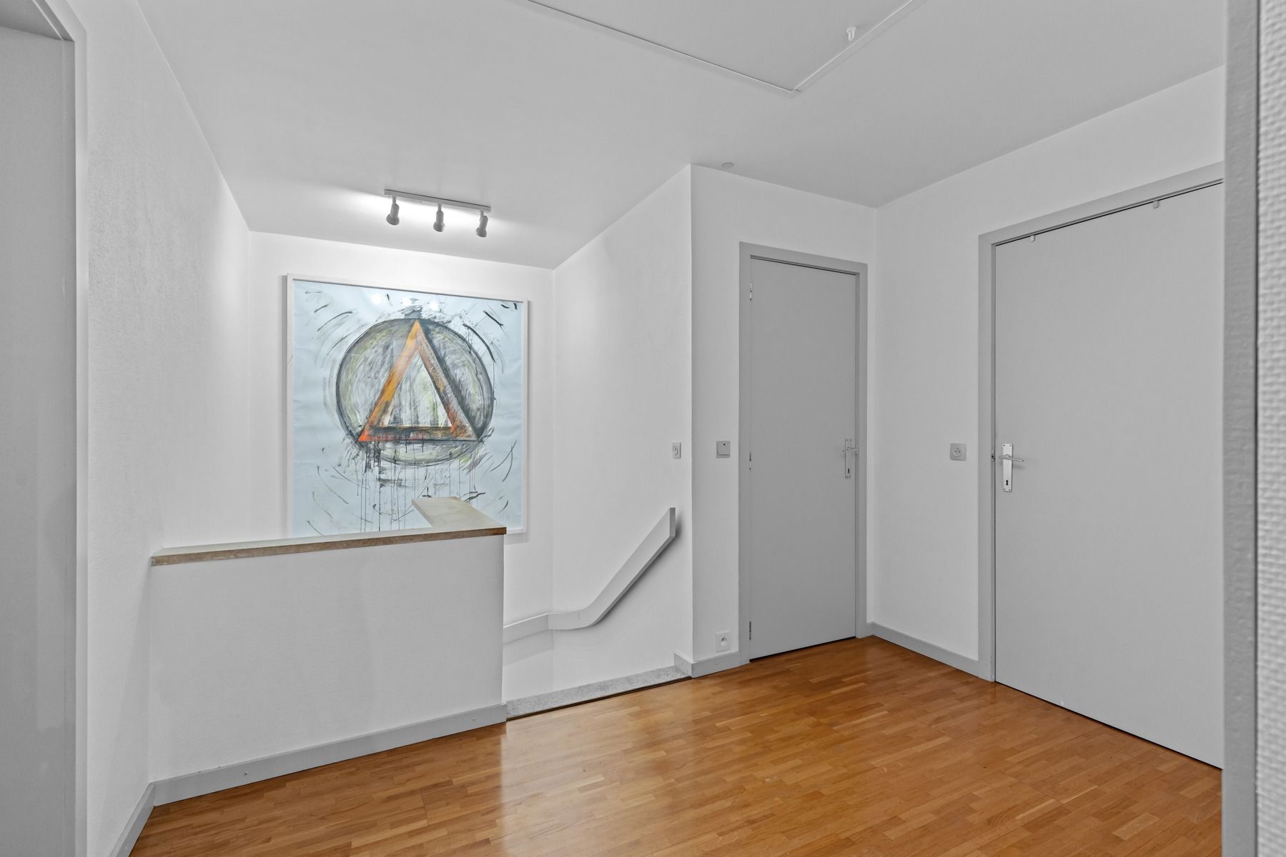 Ruime woning met nieuwe keuken, tuin & dubbele garage foto 15