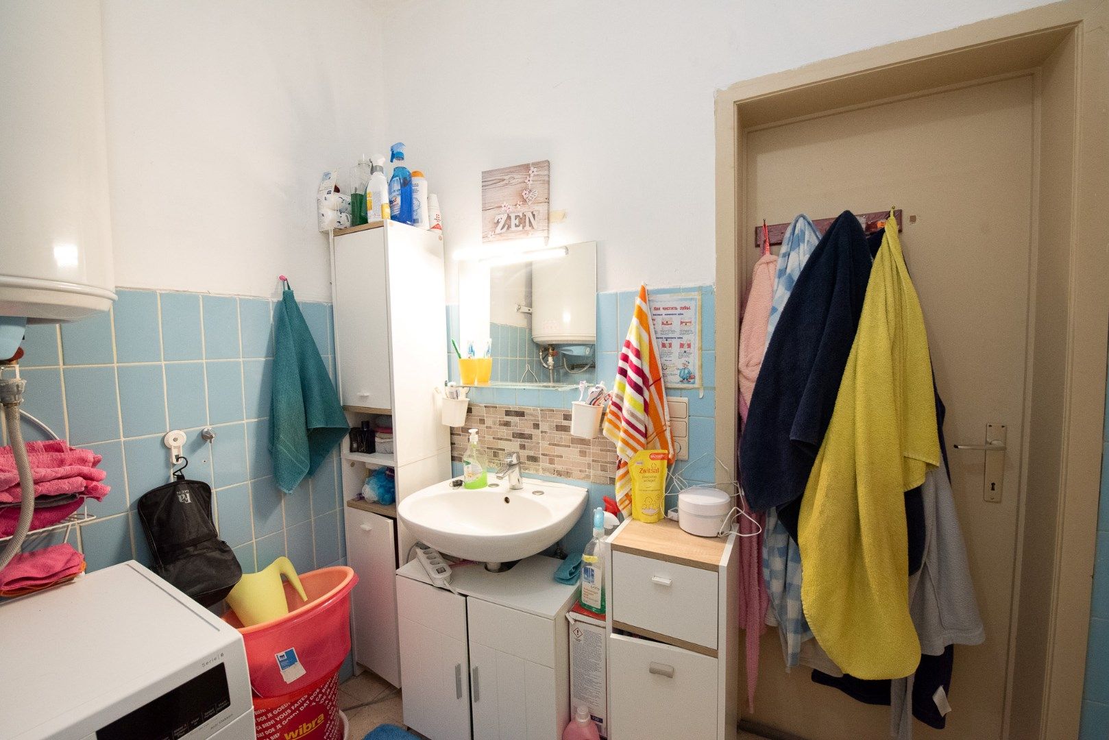 Centraal gelegen ruim en lichtrijk appartement met 3 slaapkamers! foto 7
