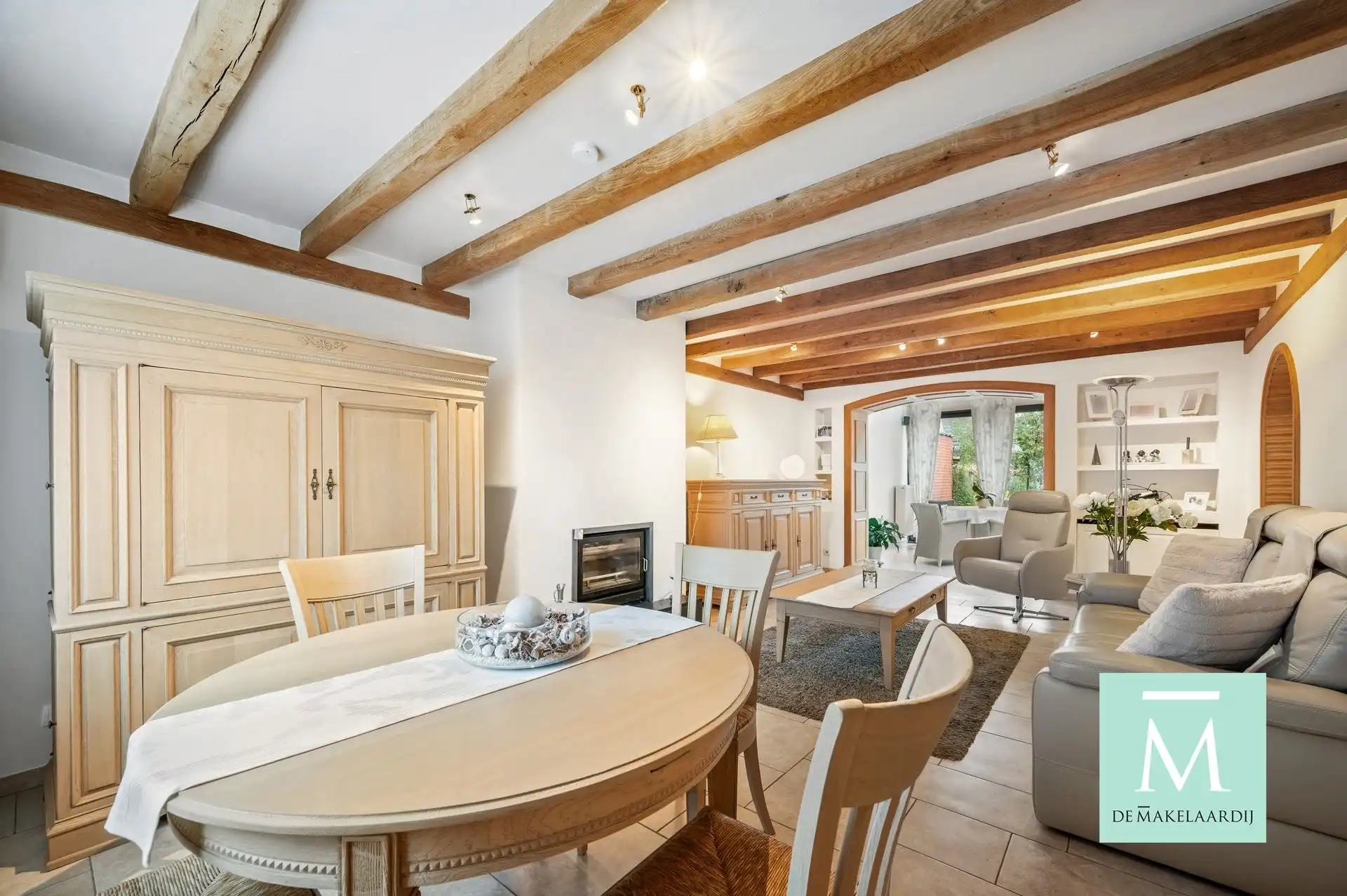 Volledig gerenoveerde woning met aangename tuin  foto 3