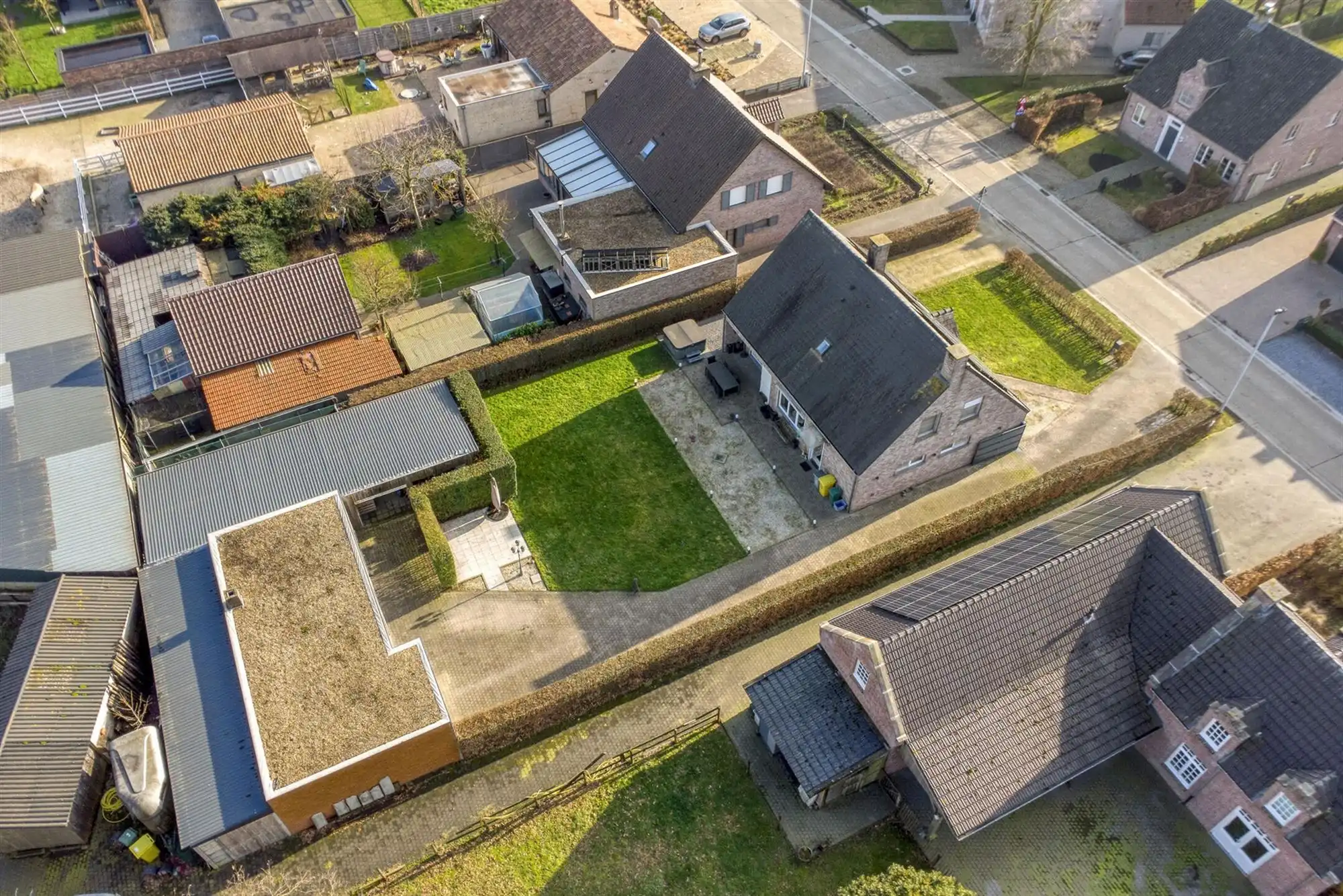 Exclusieve villa, extra garage en zonnige tuin op 1.100 m² foto 50